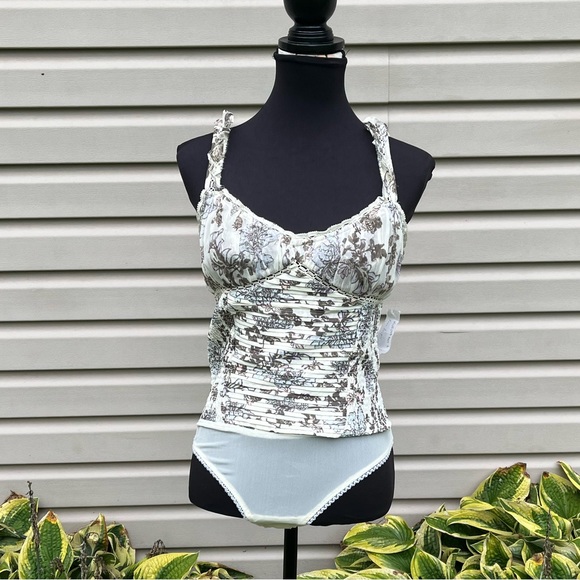 NWT Free People Weekend Plans Tea Combo Ivory Pleated Bodysuit - Picture 10 of 14